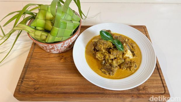 Resep Kambing Guling ala Chef Aaron Laksana Buat Sajian Lebaran Nikmat