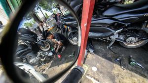 Jelang Mudik Lebaran, Bengkel Motor Ramai