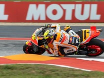 Video Detik-detik Motor Alex Marquez Nyangkut di Motor Joan Mir