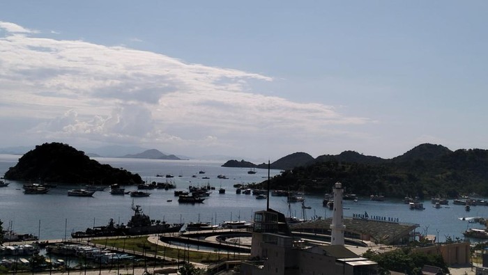 Destinasi pariwisata Labuan Bajo yang sedang naik daun.