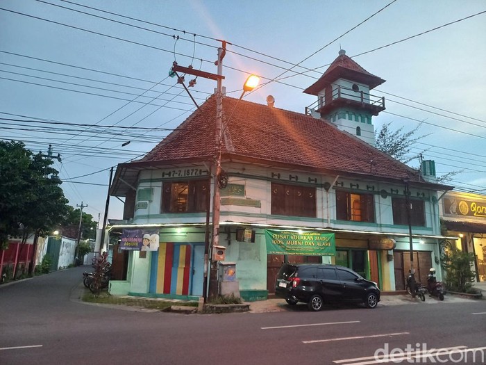 Langgar Merdeka di Kampung Batik Laweyan, Kota Solo. Diunggah Sabtu (15/4/2023).