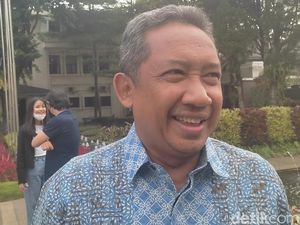 Eks Walkot Bandung Yana Mulyana Bebas, Warga: Enak Banget!