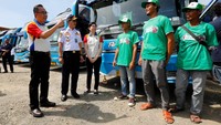 Kegiatan Mudik Bareng ini juga mendapat dukungan dari Dinas Perhubungan Provinsi DKI Jakarta yang turut serta melepas keberangkatan para pemudik. Syafrin Liputo, Kepala Dinas Perhubungan DKI Jakarta menyambut baik dan sangat mendukung, mengingat arus mudik sudah mulai tampak di satu minggu menjelang Hari Raya Idul Fitri. Diharapkan melalui kegiatan seperti ini para pemudik dapat merasakan pulang kampung dengan moda transportasi yang nyaman, tidak perlu berdesak-desakan, ditambah juga dengan berbagai hiburan yang disiapkan oleh penyelenggara.