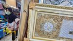 Penjualan Kaligrafi Meningkat Selama Ramadan
