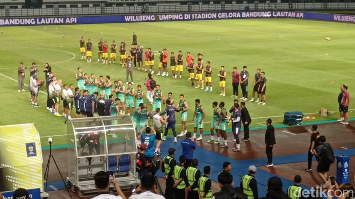 Persib Bandung.