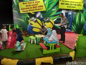 Gemas! Ada Minions di Pos Mudik Tol Cipali Subang