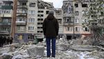 Rudal Rusia Hantam Apartemen di Ukraina, 8 Orang Tewas