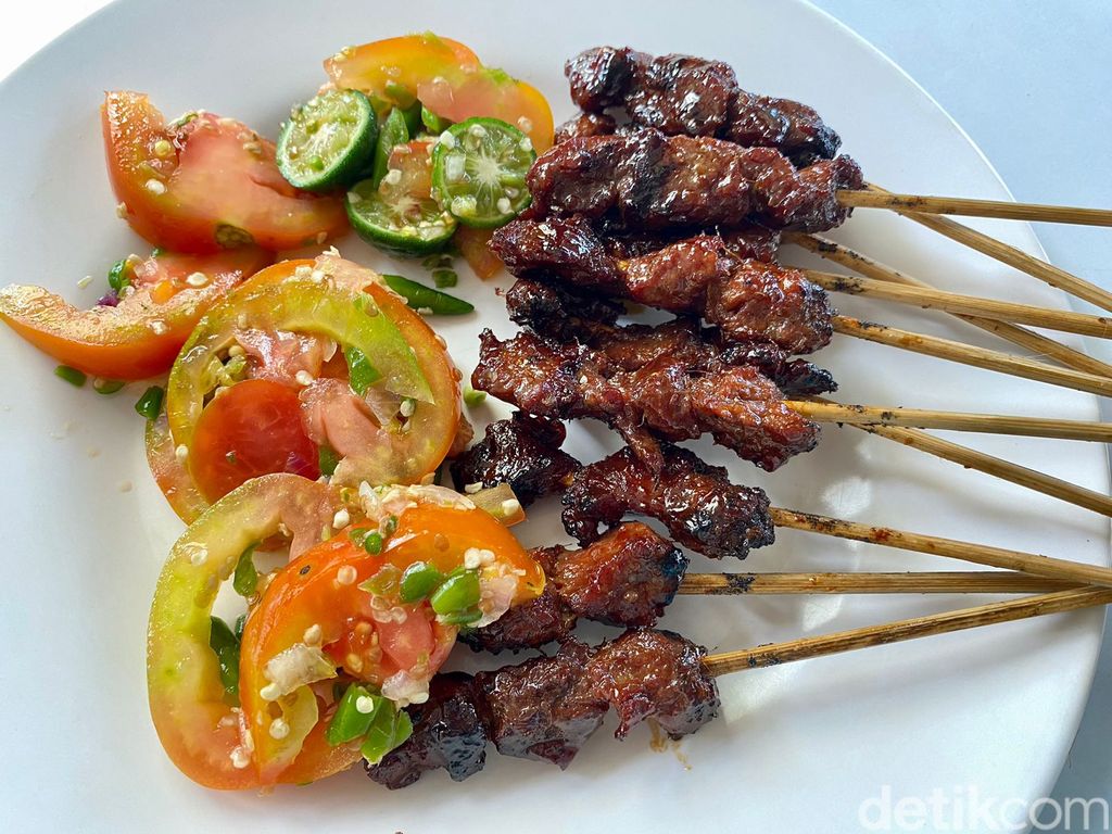 Sate Maranggi, Sate Sapi Ikon Kuliner Purwakarta yang Manis Nikmat