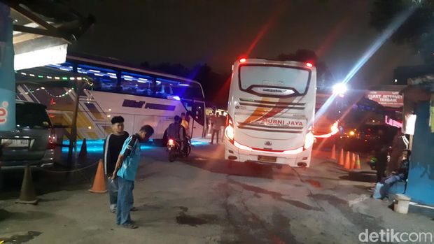 Situasi Terminal Pondok Pinang jelang Lebaran (Danu Damarjati/detikcom)