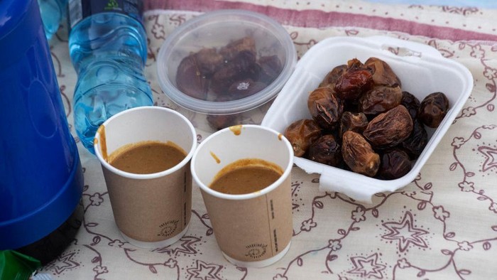 Buka puasa bersama juga dilakukan umat muslim di Afrika Selatan. Salah satu lokasi favorit buka puasa bersama di kawasan Bo-Kaap, Cape Town.