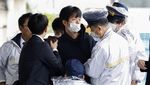 Detik-detik Penangkapan Pelempar Bom Asap ke Dekat PM Jepang