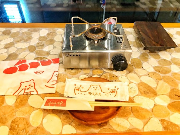 Unik! Hot Pot di Resto Ini Disajikan dengan Boneka Beruang