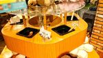 Unik! Hot Pot di Resto Ini Disajikan dengan Boneka Beruang