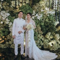 Valencia Tanoesoedibjo dan Kevin Sanjaya sebelumnya telah menggelar pesta pernikahan di Paris. Hari ini, Sabtu (15/4/2023), pasangan itu mengesahkan pernikahan mereka secara hukum di Grand Hyatt Jakarta. Foto: Instagram