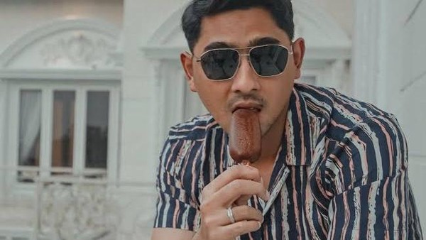 Arya Saloka Ikatan Cinta, Hobi Makan Nasi Gudeg hingga Bakso