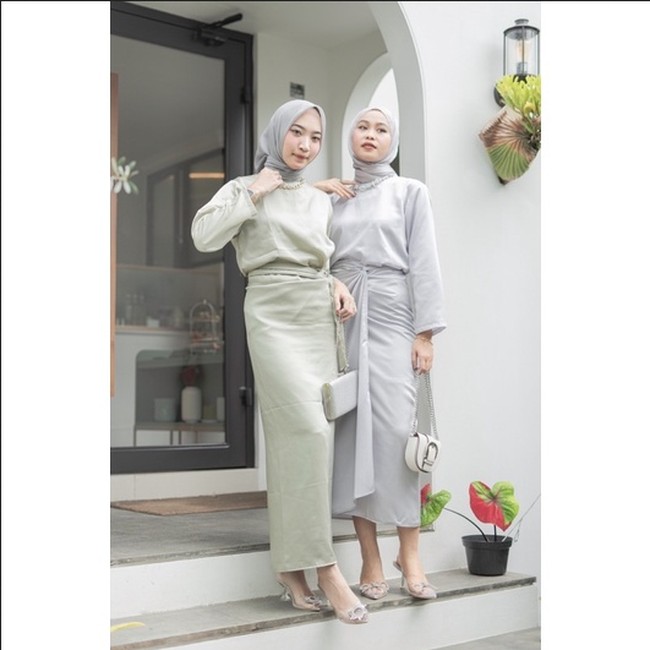Pilihan dress sage green berikut cocok dijadikan dalaman untuk kamu yang ingin pakai outerwear. INNER KAFTAN berbahan maxmara ini bisa dimiliki dengan harga Rp 170 ribu.Foto: Dok. Shopee Brand