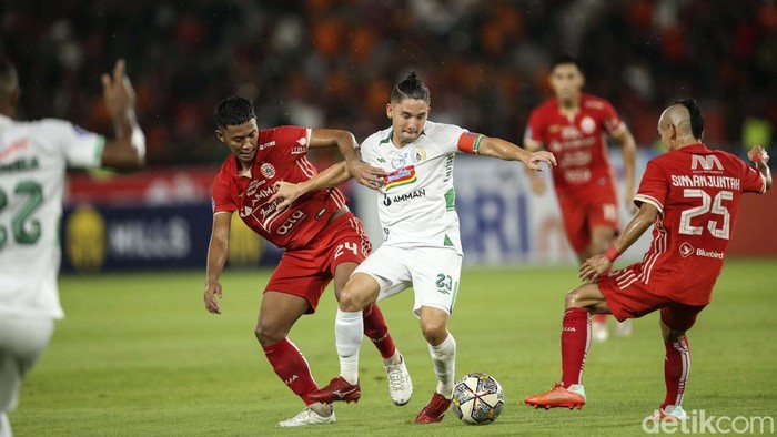 Persija Jakarta menutup musim dengan kemenangan atas PSS Sleman 5-0. Mereka menjadi runner-up Liga 1 2022/2023.