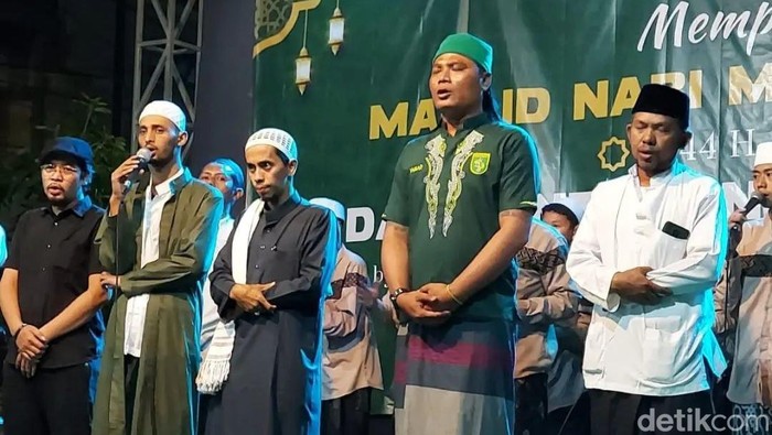 Cak Tessy bonek hijrah