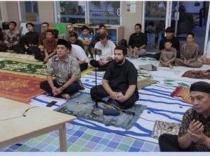 Pengalaman Santri Jadi Relawan Bukber di Dua Benua