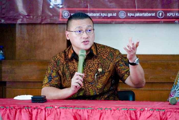Anggota DPRD DKI Jakarta dari Fraksi PDI Perjuangan, Hardiyanto Kenneth
