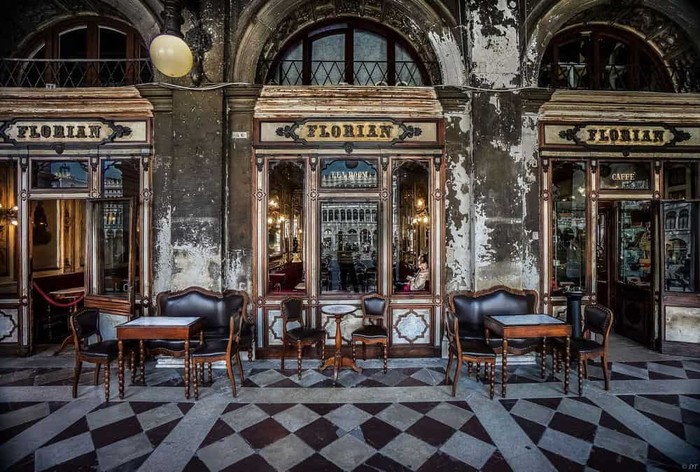 Kafe termahal di dunia Sultan! 10 Kafe Termahal di Dunia Ini Bergaya Mirip Kerajaan