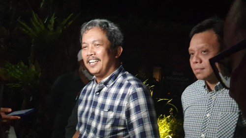 Kakanwil Kemenkumham Bali Anggiat Napitupulu saat mengikuti operasi imigrasi mandiri di Parq, Ubud, Gianyar, Sabtu (15/4/2023).