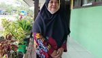 Bu Guru Normi & Ragam Media Interaktifnya, Bantu Siswa Belajar Membaca