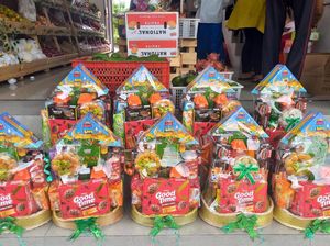 Tren Parsel Lebaran: Dulu yang Laris Buah, Sekarang Snack