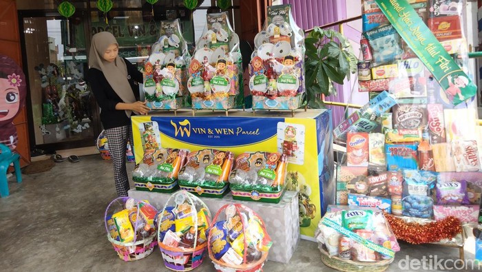 Pedagang parcel di Kisaran raup untung jelang Idul Fitri. (Perdana Ramadhan / detikSumut)