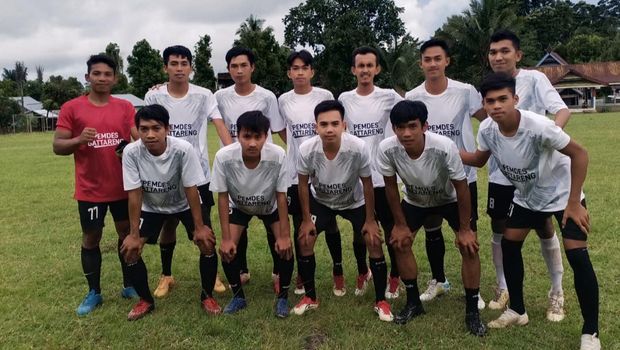 Pemain Bali United Rahmat Arjuna pojok kanan bawah saat membela Batuara Putera FC.