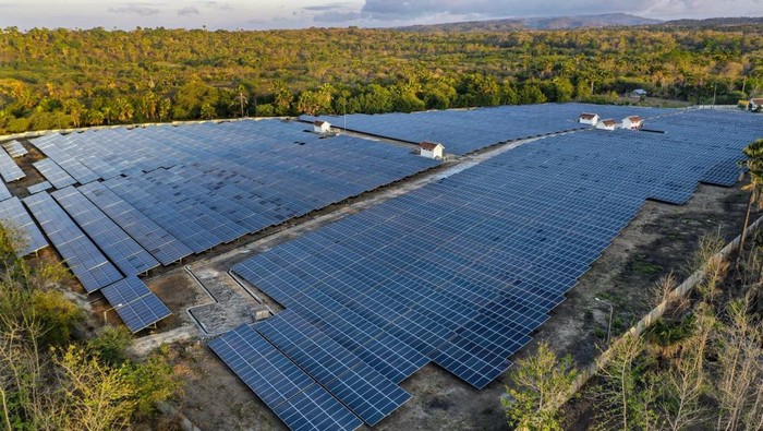 PLN siap berpartisipasi dan akan menampilkan produk-produk hasil transformasi PLN mulai dari PLN Mobile, Digital Power Plant, EV Ecosystem, ICON+ Digital Services, Green Industry Cluster, Green Energy as a Service.