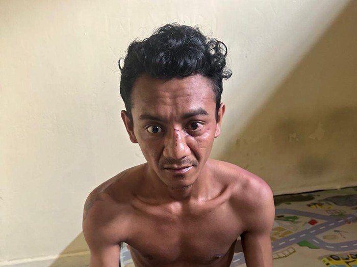 Polisi tangkap Teddy (30), pelaku pencuri kotak amal Masjid di Jambi yang beraksi bersama adiknya