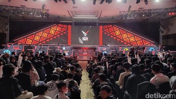 Empat tim teratas di babak grand final FFML Season 7, bakal tampil di kompetisi Free Fire SEA Invitational (FFSI). Foto: (Panji Saputro/detikINET).