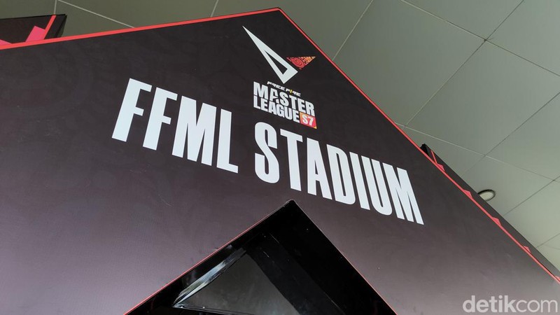 Grand Final Free Fire Master League (FFML) Season 7 resmi dimulai hari ini, Minggu, 16 April 2023. Berikut potret kemeriahannya, yang disambangi oleh ribuan penggemar Free Fire di Indonesia.