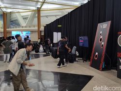 Ribuan Orang Tumblek Blek di Grand Final FFML Season 7 Free Fire