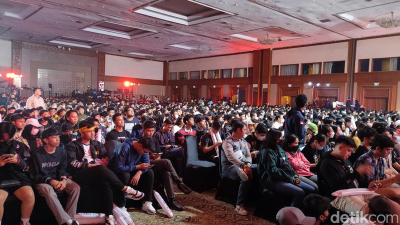 Grand Final Free Fire Master League (FFML) Season 7 resmi dimulai hari ini, Minggu, 16 April 2023. Berikut potret kemeriahannya, yang disambangi oleh ribuan penggemar Free Fire di Indonesia.