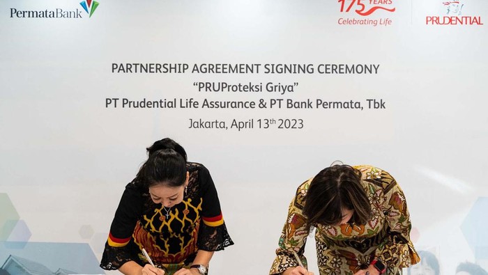 Prudential Indonesia menghadirkan PRUProteksi Griya. Ini adalah produk yang membantu nasabah dalam mewujudkan mimpi memiliki rumah idaman.