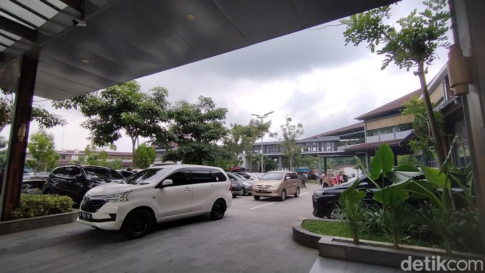 Suasana di Rest Area Pendopo Km 456 Salatiga, Tol Semarang-Solo, Minggu (16/4/2023) siang.