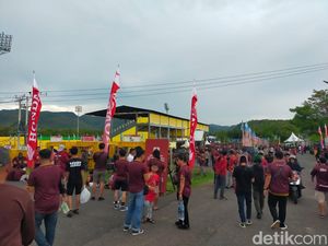 Suporter PSM Mulai Padati Stadion BJ Habibie Jelang Laga Pesta Juara Liga 1
