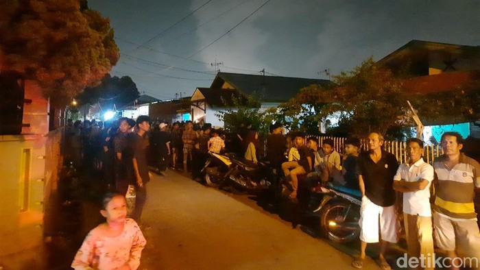 Warga dihebohkan dengan kabar seorang polisi bunuh diri di Medan.