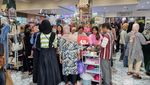 Berdesakan di Mal Surabaya demi Berburu Baju Lebaran
