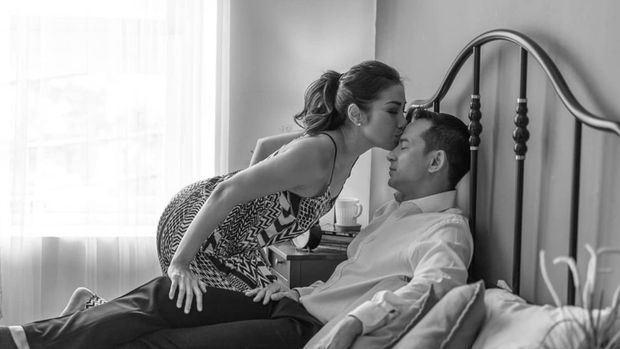 Ari Wibowo dan Inge Anugrah Ari Wibowo dan Inge Anugrah