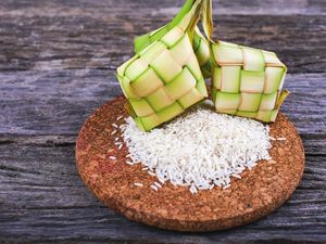 Cara Membuat Ketupat Lebaran di Rumah, Mudah dan Anti Gagal
