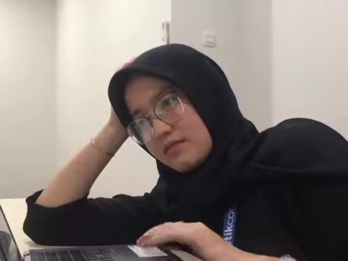 Aya ikut dalam pembuatan konten untuk kebutuhan media sosial detikSumut. (Foto: Istimewa)