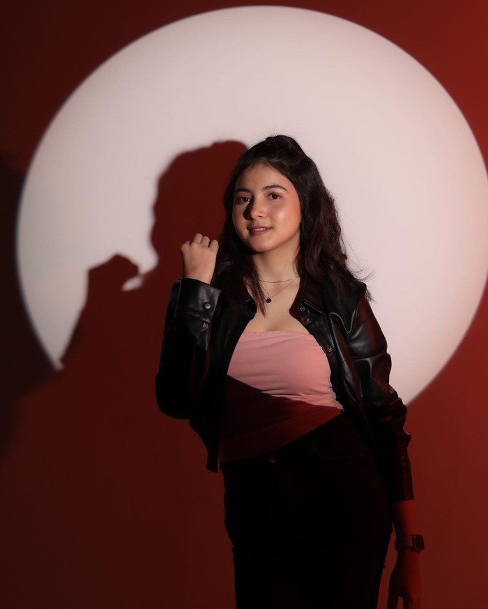 bulan sutena bulan sutena