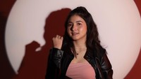 Bulan Sutena sebelumnya sempat dijodohkan oleh netizen dengan anak Ahmad Dhani dan Maia Estianty, El Rumi. (Foto: dok Instagram)