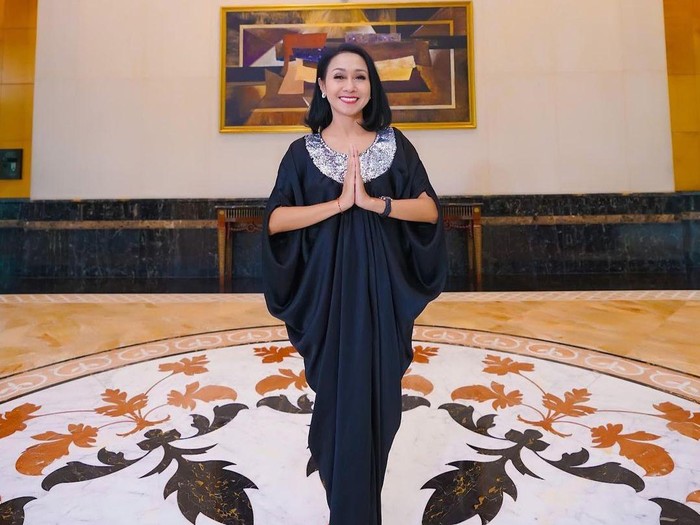 dini savitri
