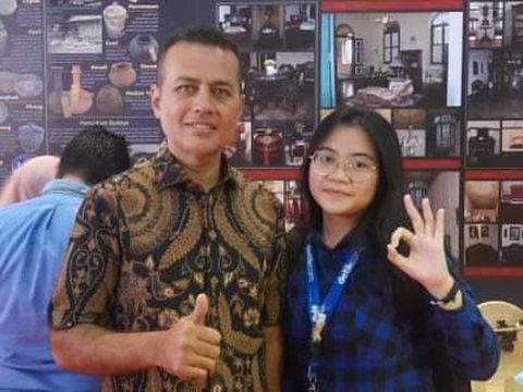 Felicia Gisela Br Sihite saat bersama Wagub Sumut, Ijeck (Foto: Istimewa)