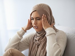 Benarkah Kebanyakan Makan Daging Bikin Pusing Kepala? Ini 5 Cara Mengatasinya