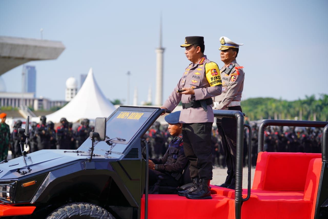 Kapolri Jenderal Listyo Sigit Prabowo di acara Apel Gelar Pasukan Operasi Ketupat Tahun 2023